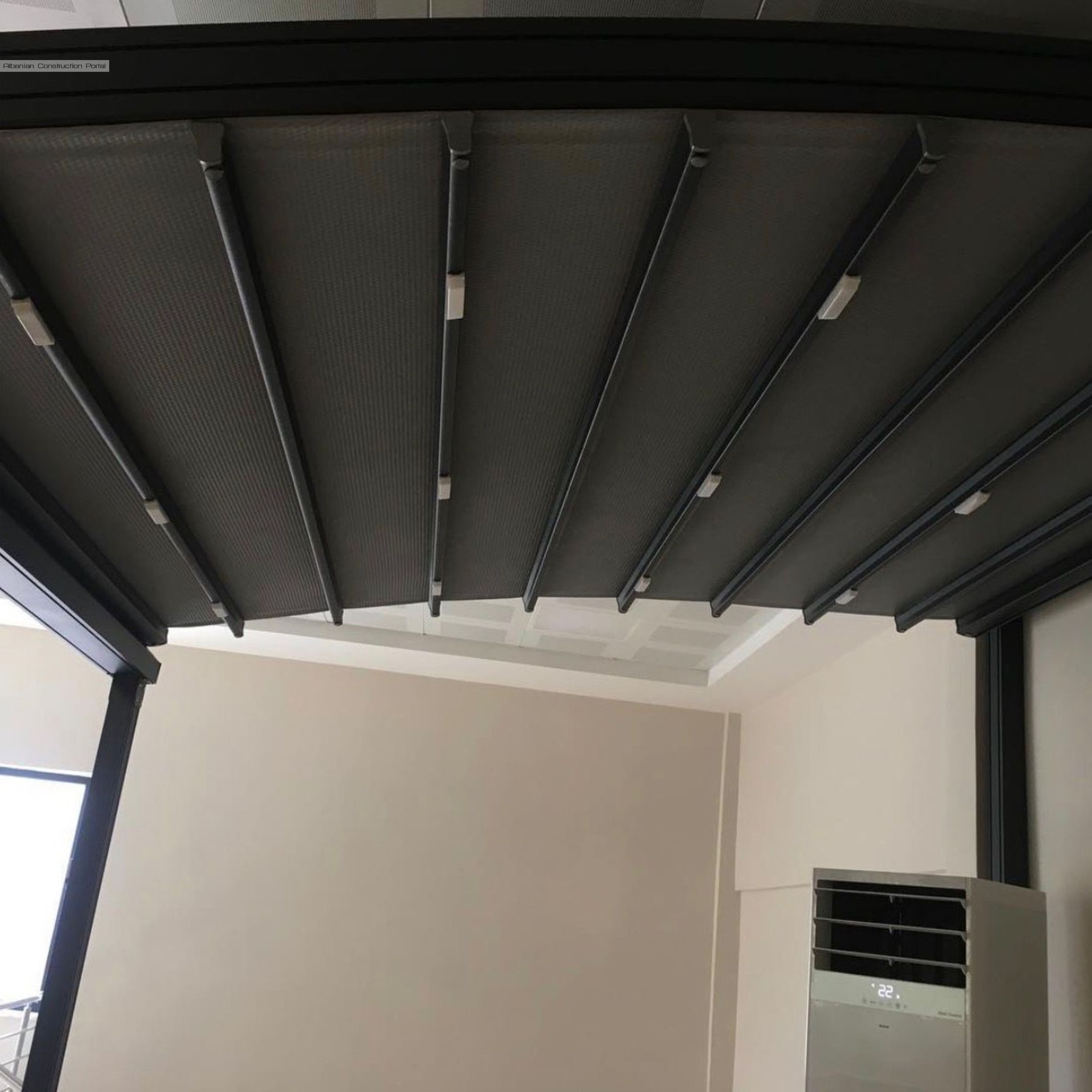 Tenda pergola per ambiente te jashtme Tenda pergola per ambiente te jashtme